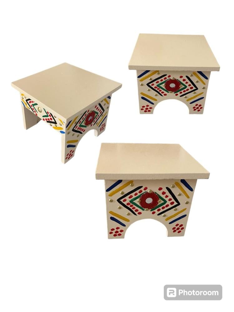طاولات تراثية 25x25 ديكور