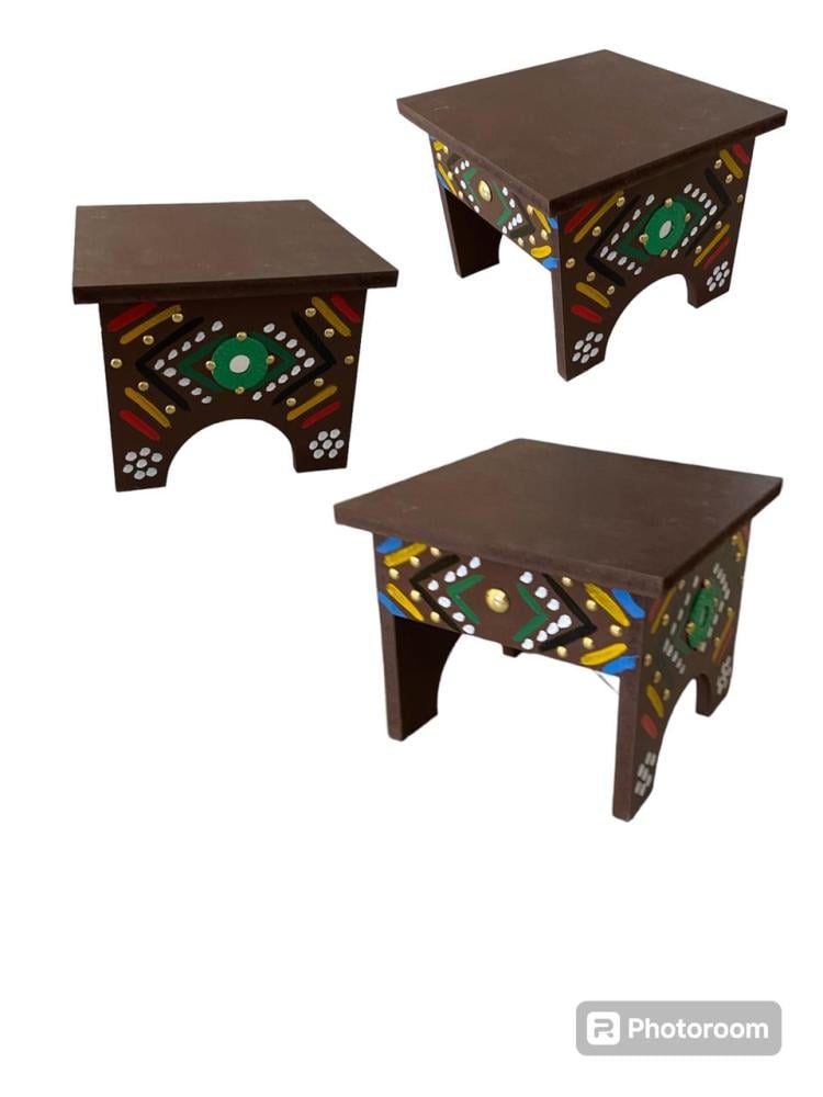 طاولات تراثية 25x25 ديكور