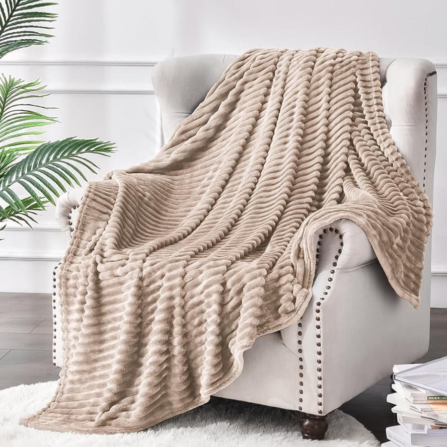 بطانية مخمل محفور اكاسيا 200 × 230 - بيج