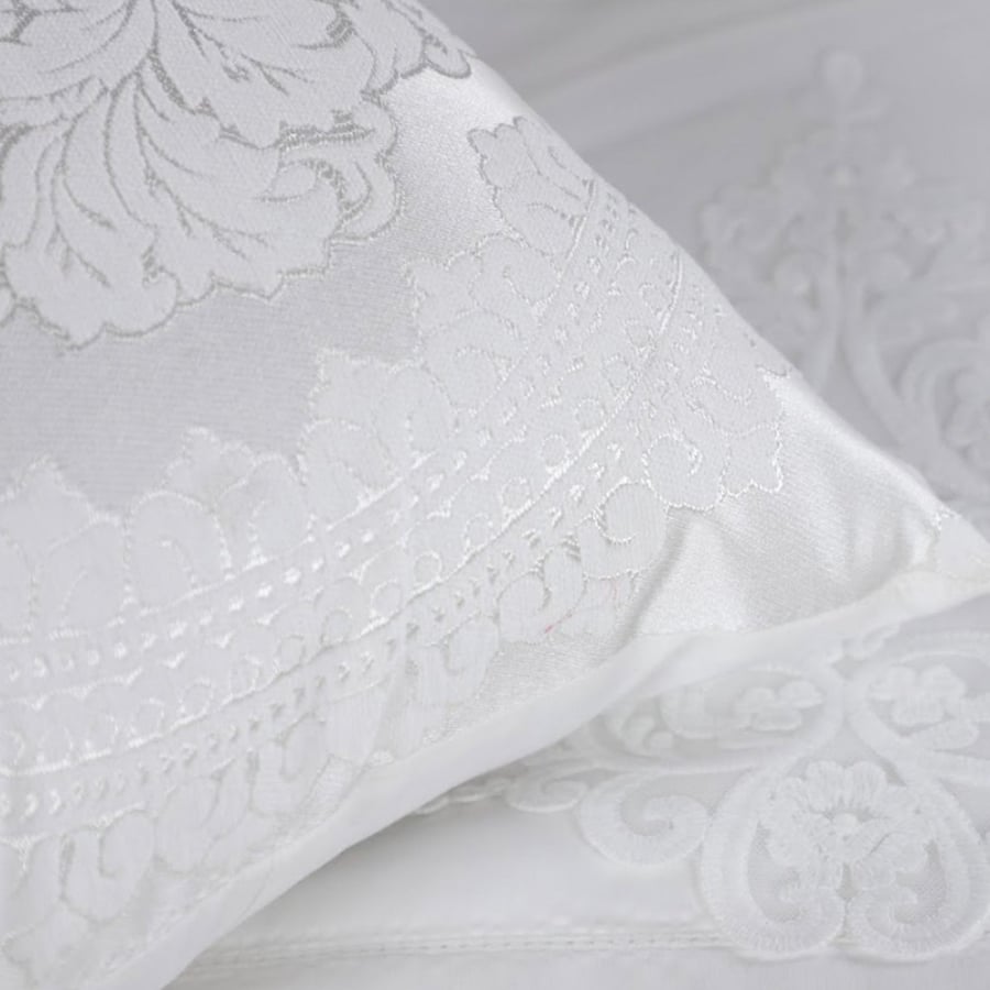 Double wedding bedspread 8 pieces - Arcelia - White