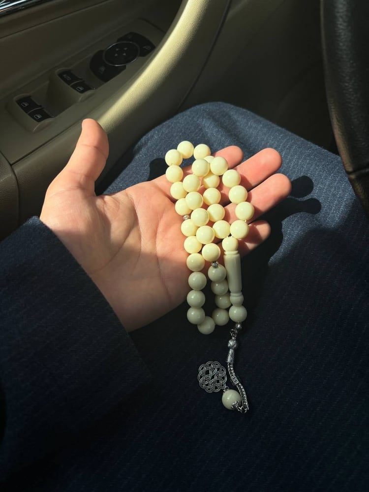 سبحة بكلايت أبيض كريمي 12 مل