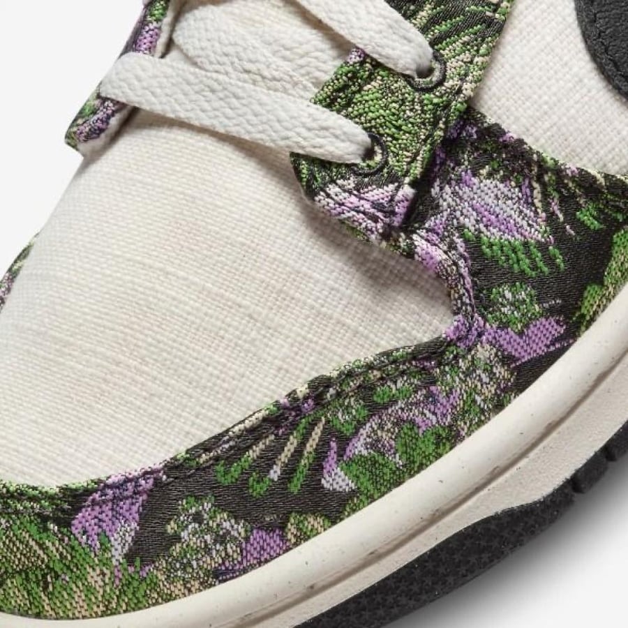 Nike dunk low floral