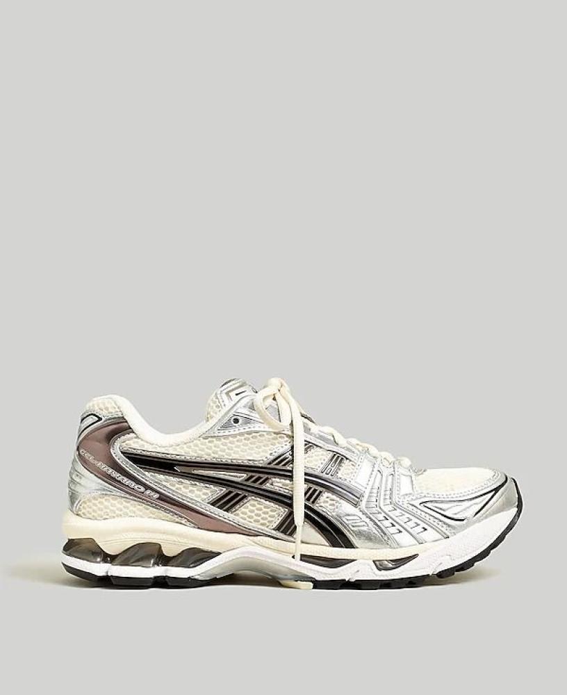 شوز ASICS