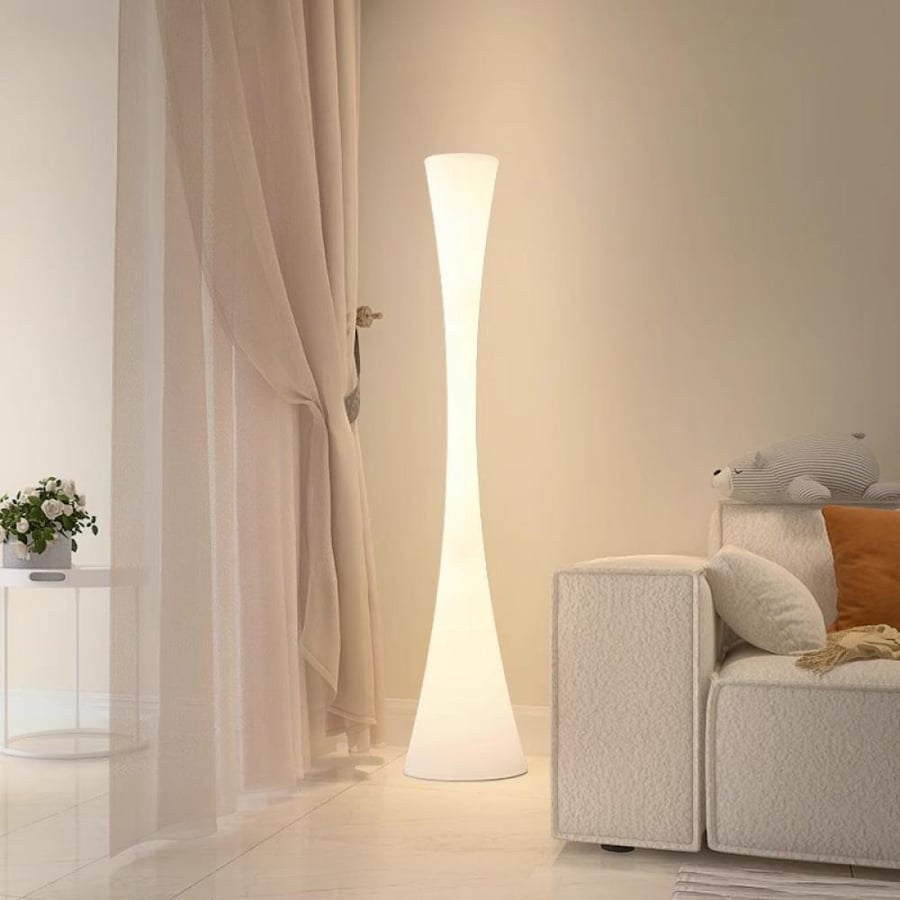 مصباح أرضي بتصميم كريمي عصري – إضاءة LED ثلاثية الألوان