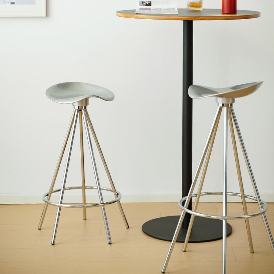 Luxury metal bar chair with modern industrial design (silver color)