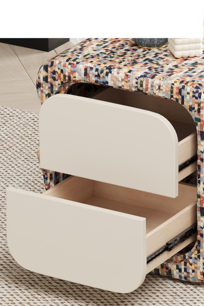 Side cabinet with a distinctive design and a mosaic touch
