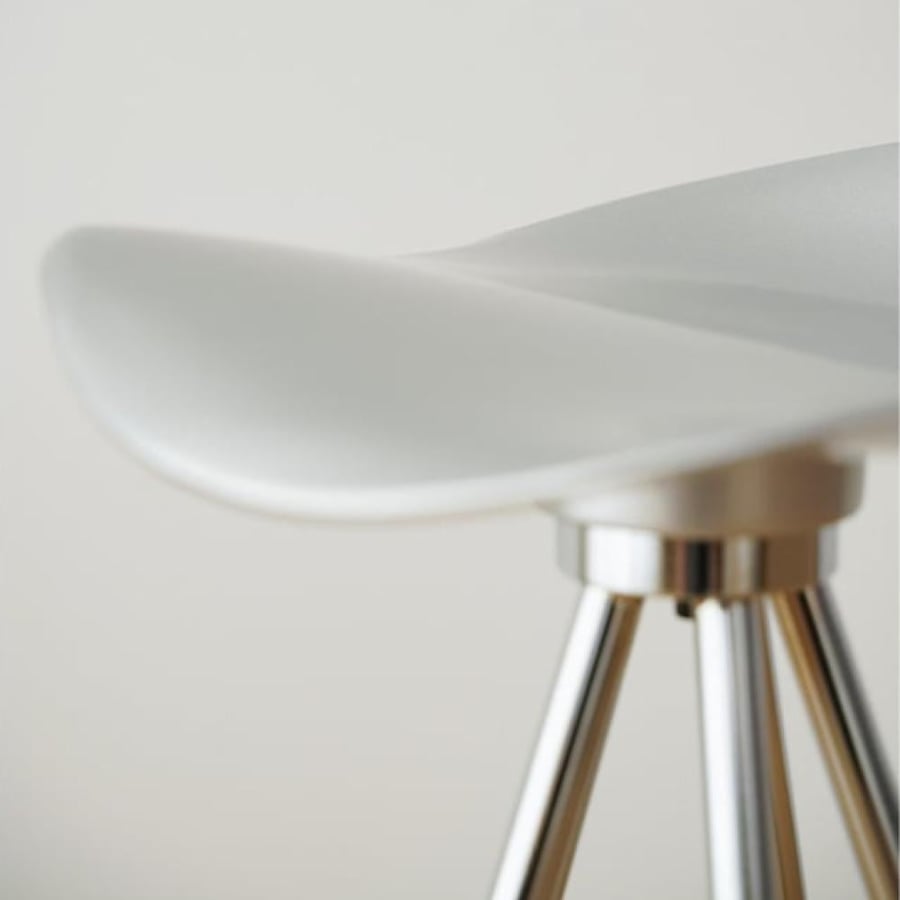 Luxury metal bar chair with modern industrial design (silver color)