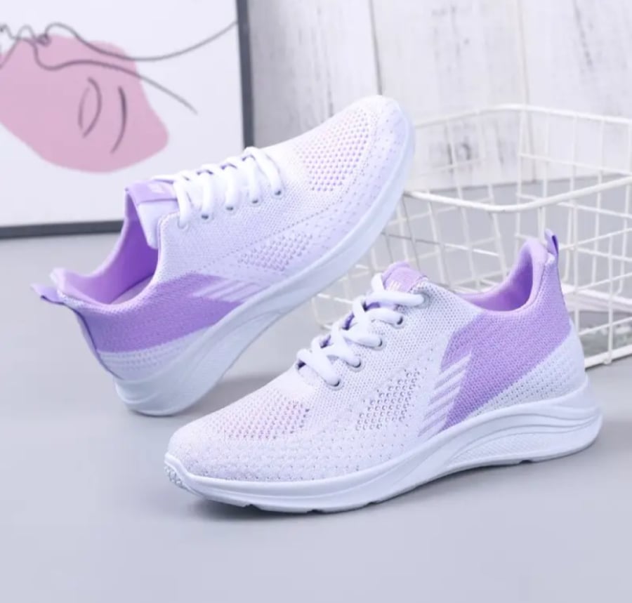 Sneaker