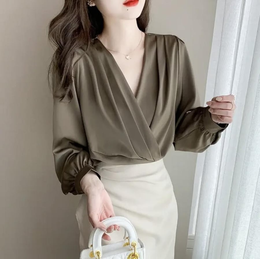 بلوزه شيفون  بأكمام طويلة