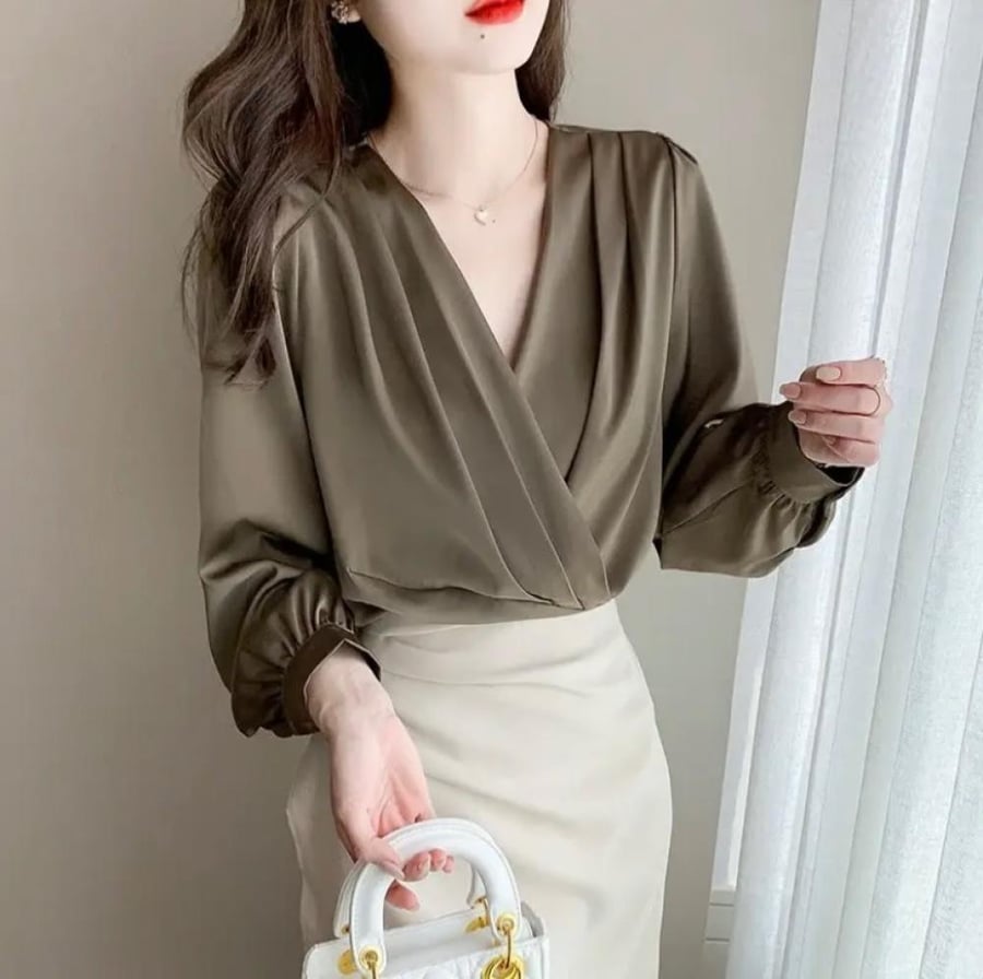بلوزه شيفون  بأكمام طويلة