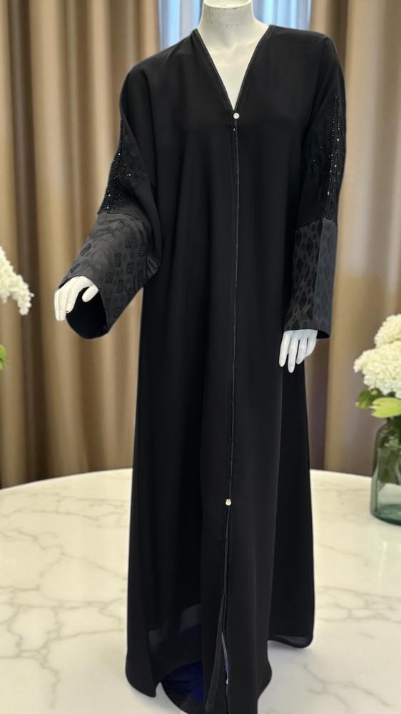 عباية سكون مزخرف