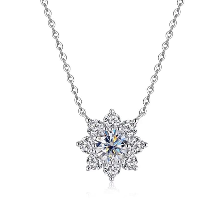 سلسال موزونايت مسبق الدفع Eliana moissanite