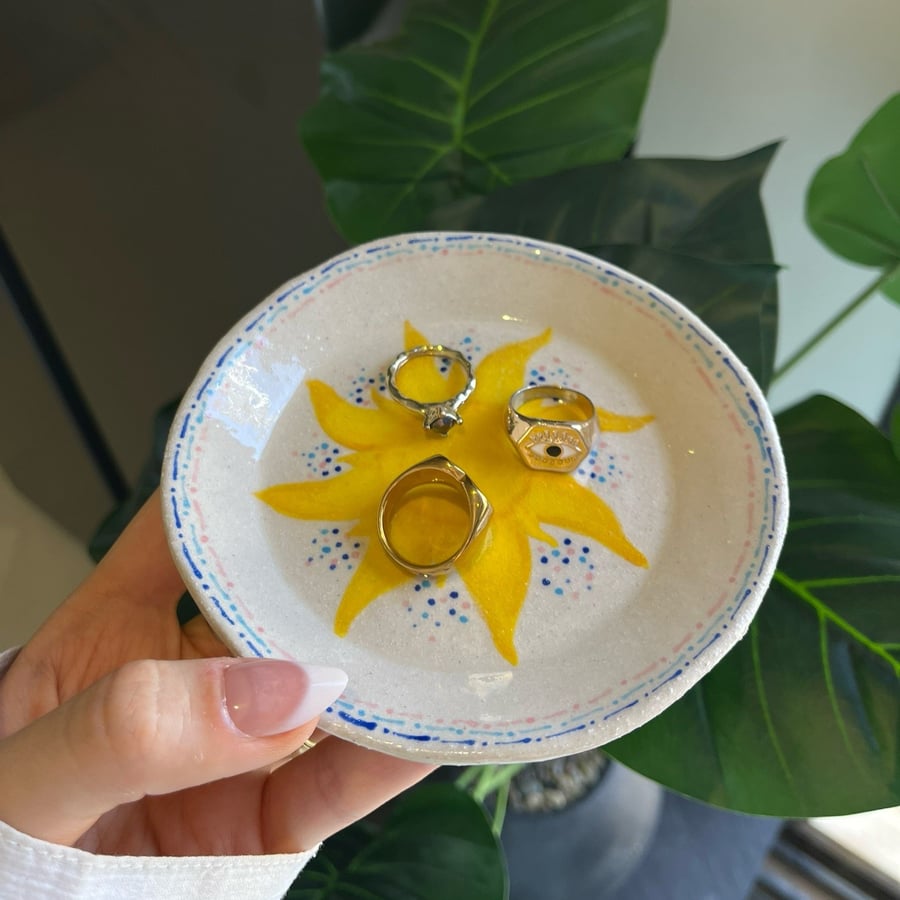Sun #4 - Accessories Container