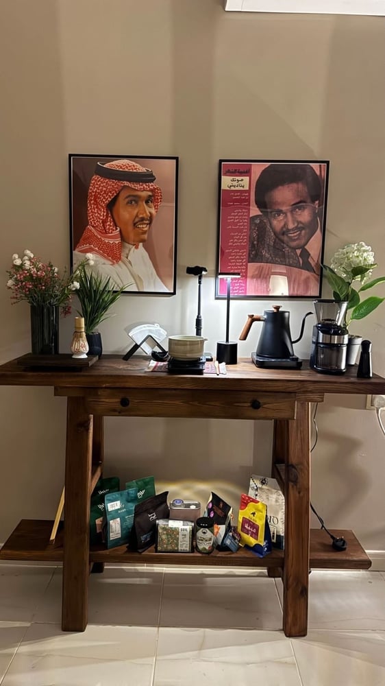 طاولة ركن قهوة كلاسك خشب طبيعي مع الرف