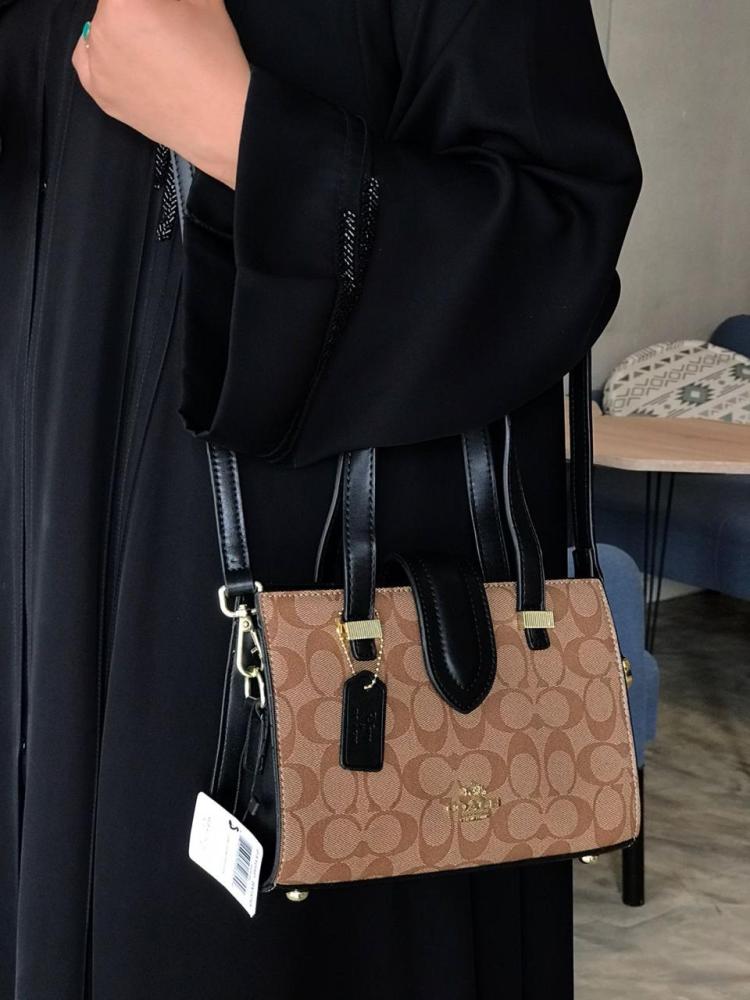 حقيبة كوتش