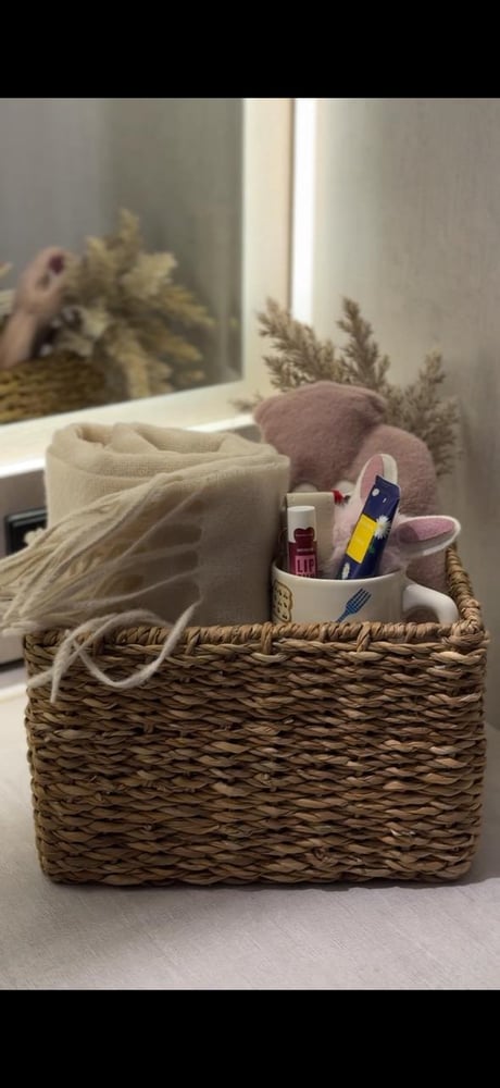 The elegant winter basket