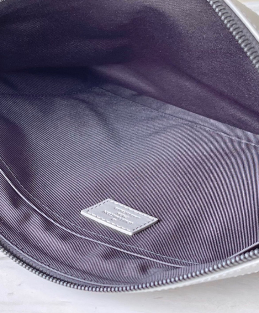 باوتش Pouch