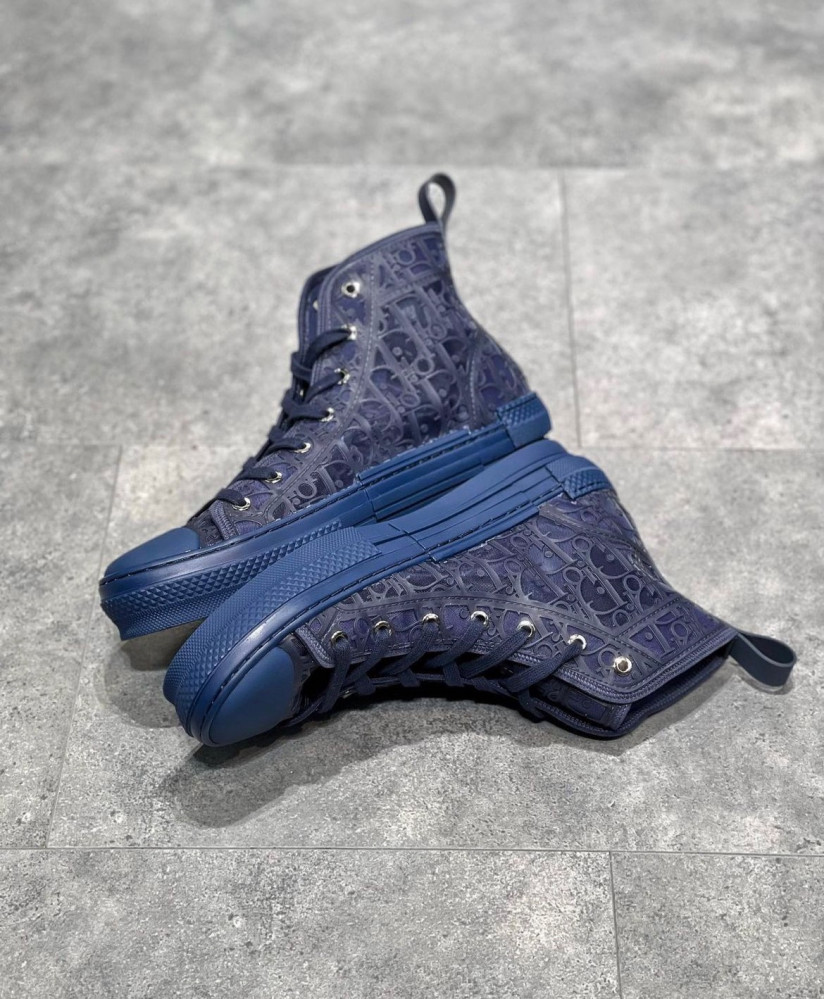 Dior high top sneakers B23
