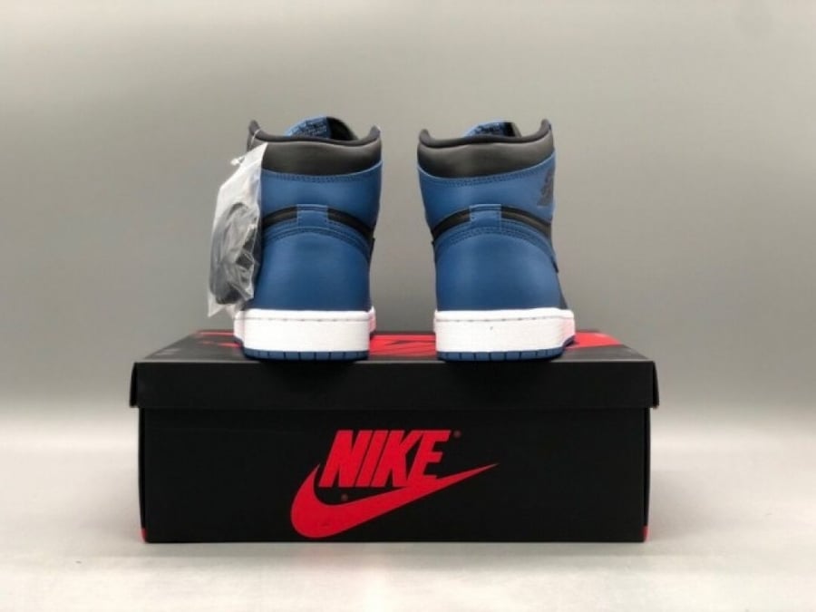 Air Jordan 1 High OG “ Dark Marina blue”
