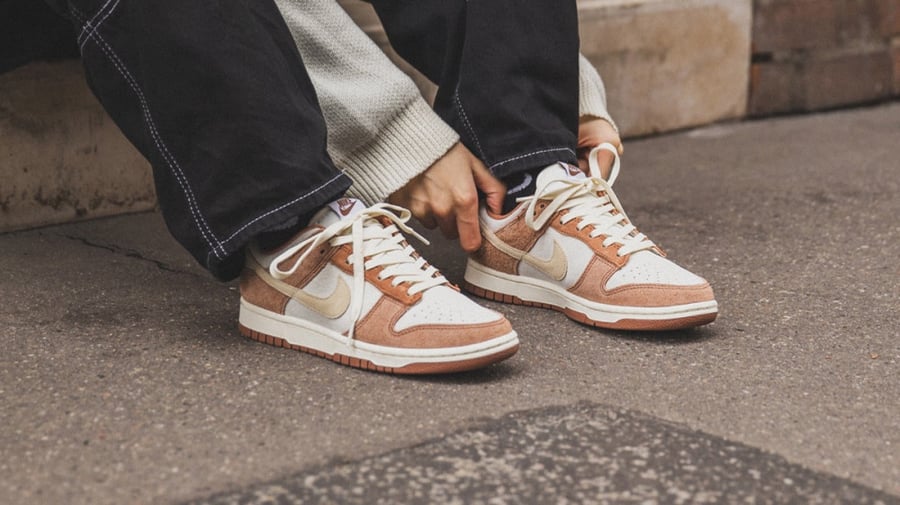 NIKE DUNK LOW Medium Curry