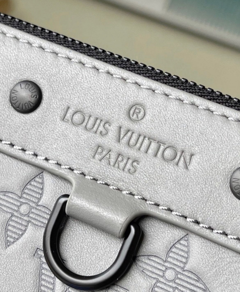 باوتش Pouch