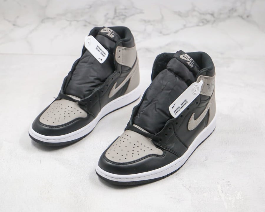 Nike Air Jordan 1 Retro High OG shadow black