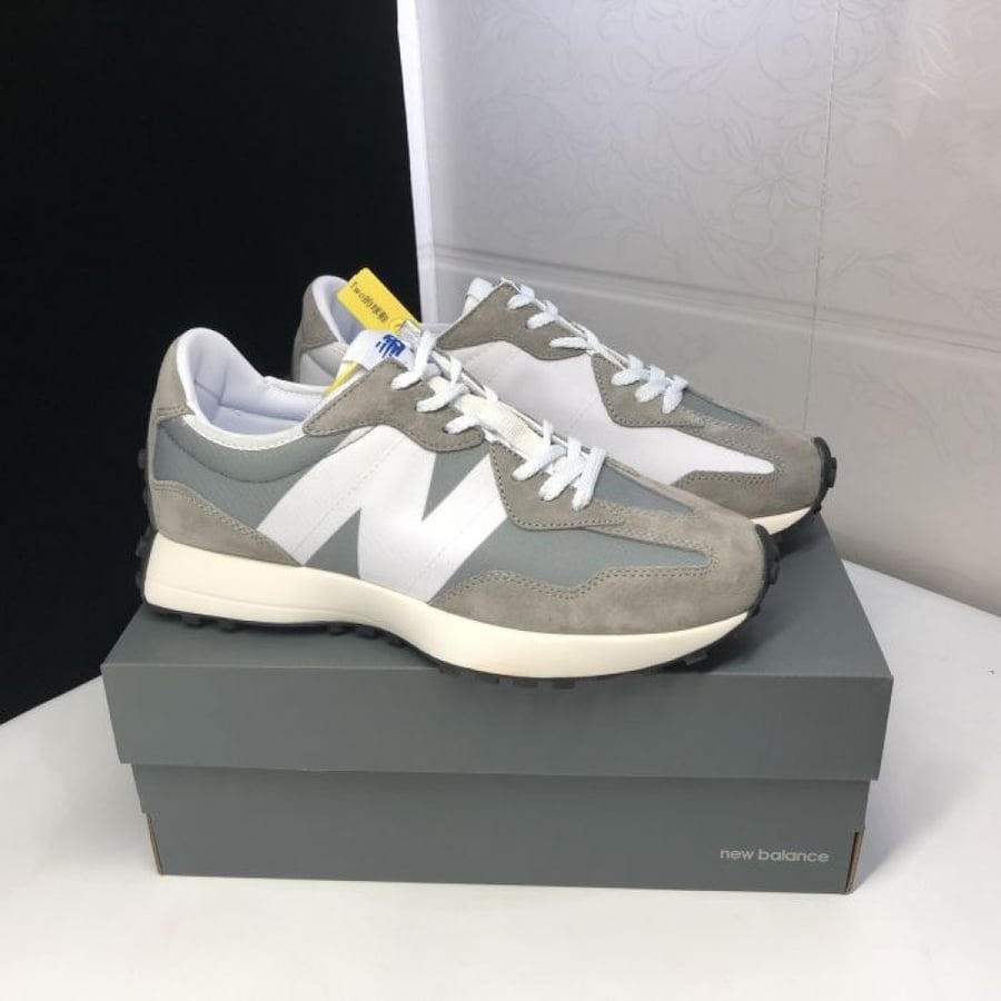 New Balance 327 Grey
