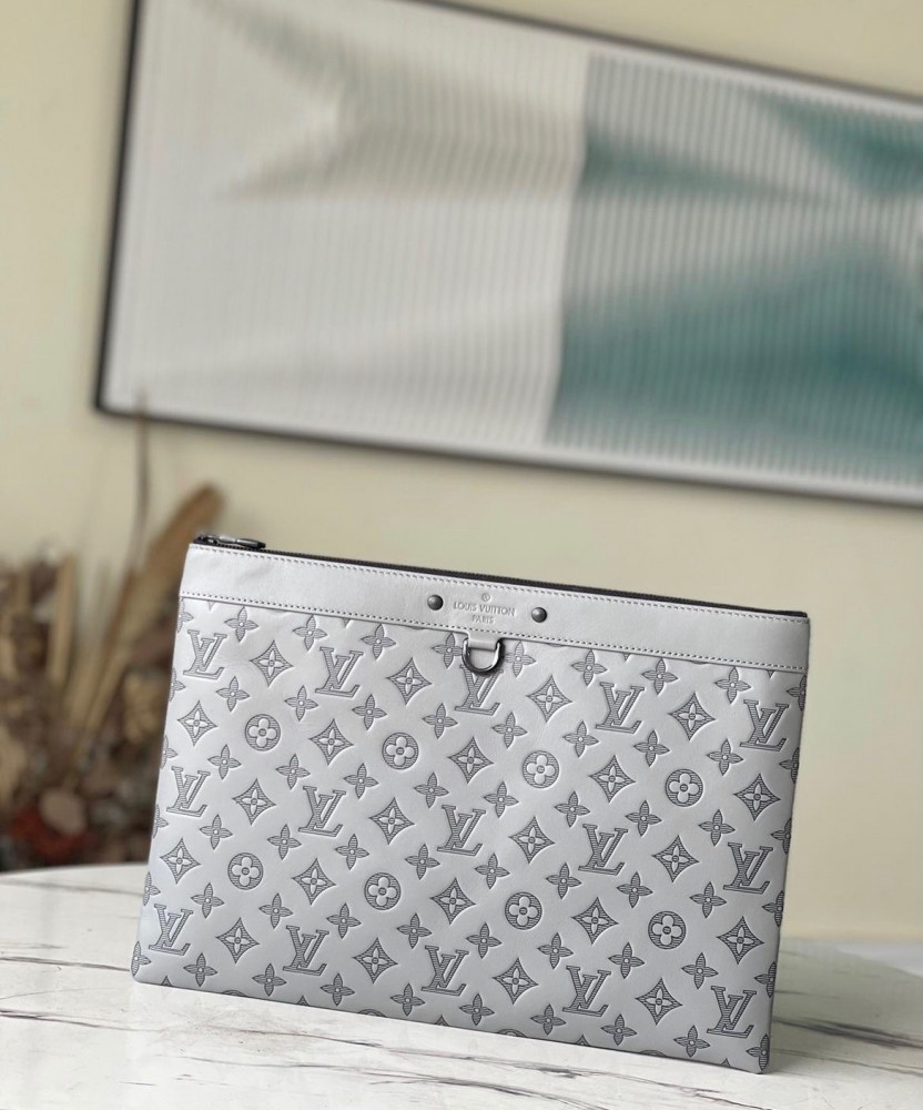 باوتش Pouch