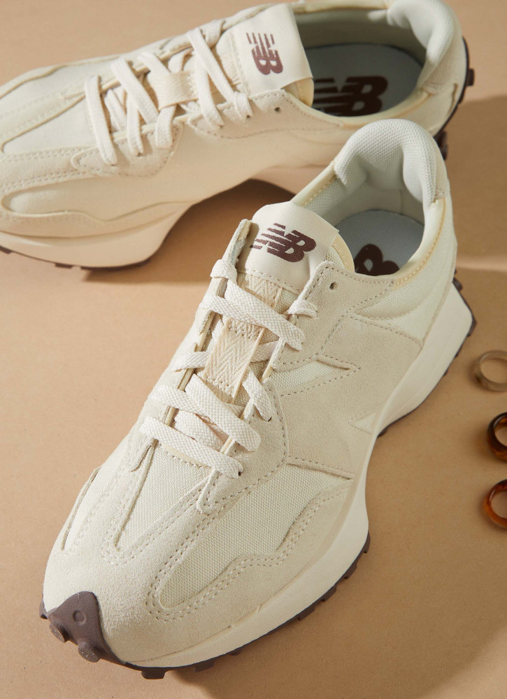 New Balance 327