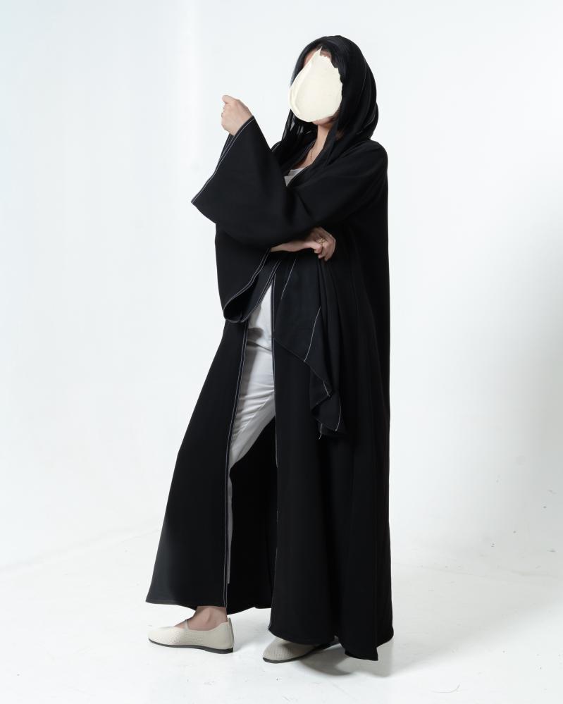 كريب اسود فاحم مخطط ابيض