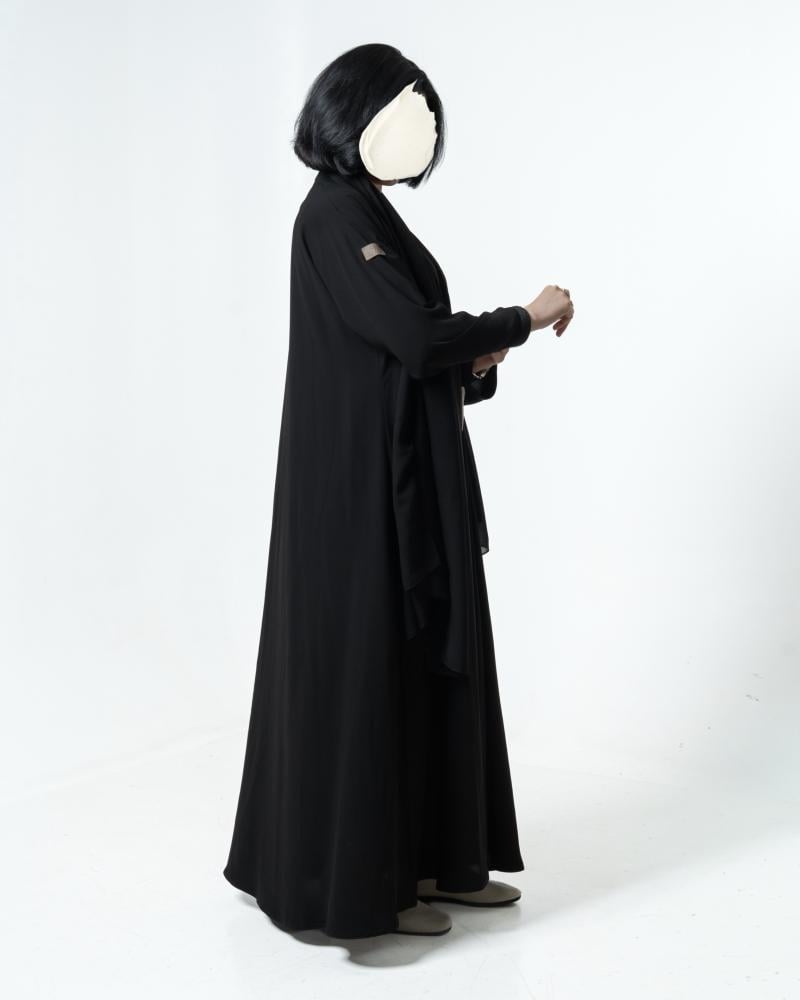 عباية كريب خفيف مع كلفة من الامام