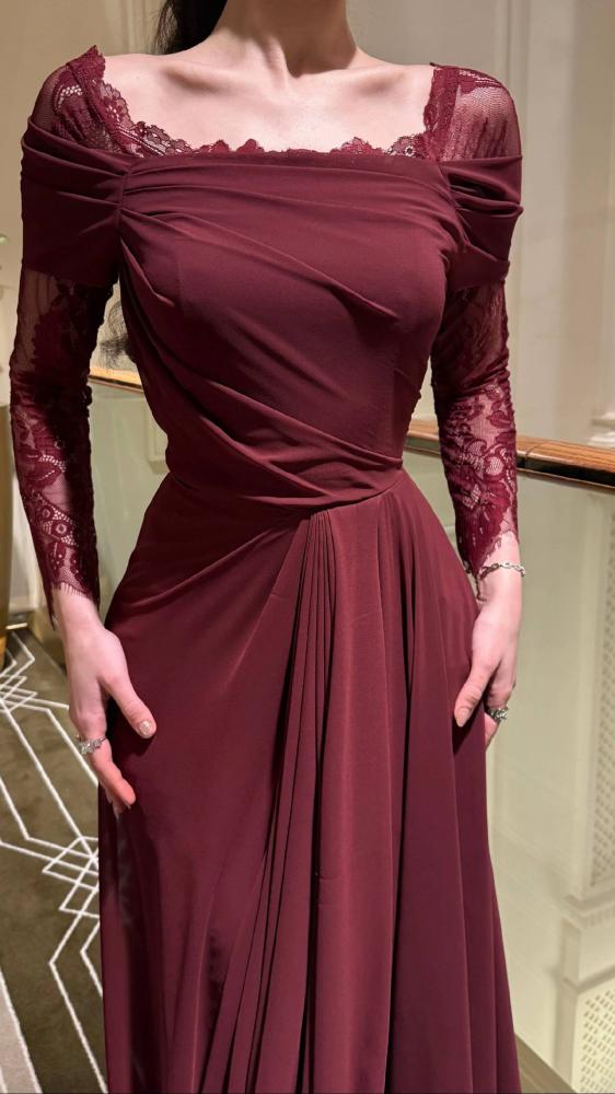 Evening dress "Maroon Malaki"