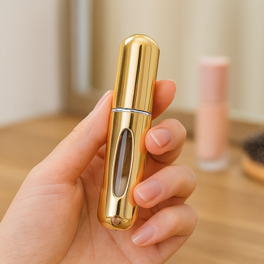 عبوة عطر محمولة ذهبية بتصميم أنيق