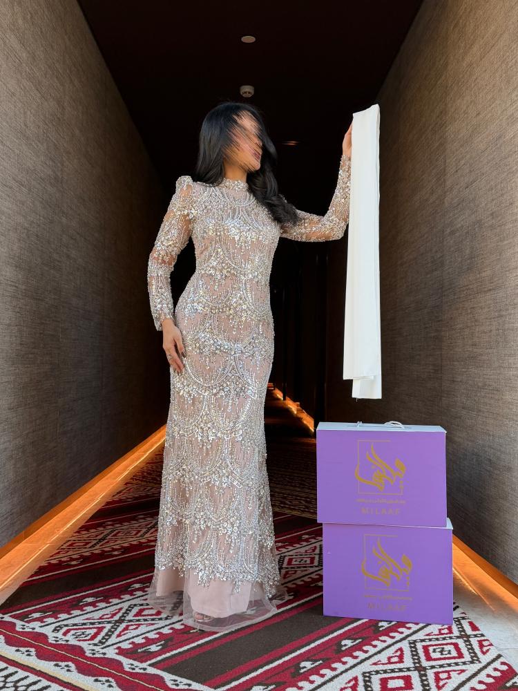 فستان سهره باكمام طويله