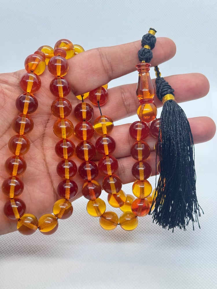زعفران غير معطّر بني