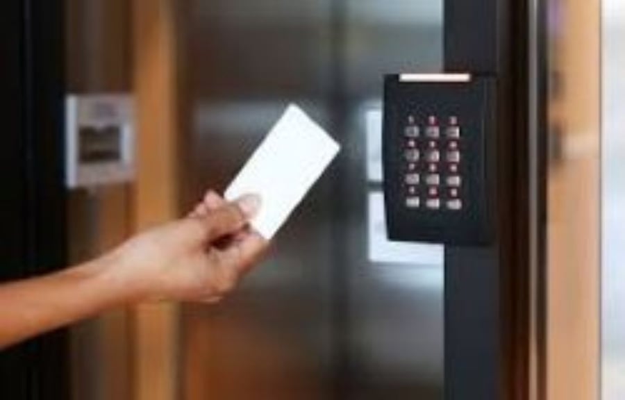 خدمات تركيب – الأكسس دور  (Access Door)