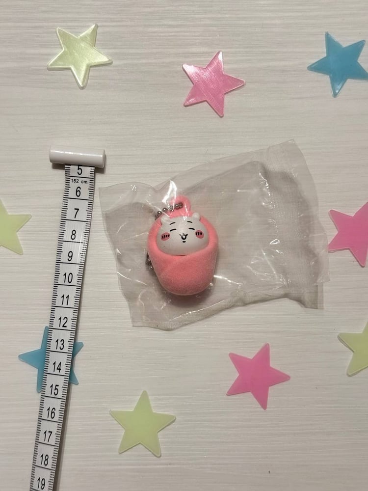 ميدالية تشيكاوا بلايند بوكس بملمس مخملي ناعم (شخصية عشوائية) ||CHIIKAWA blind box Keychain