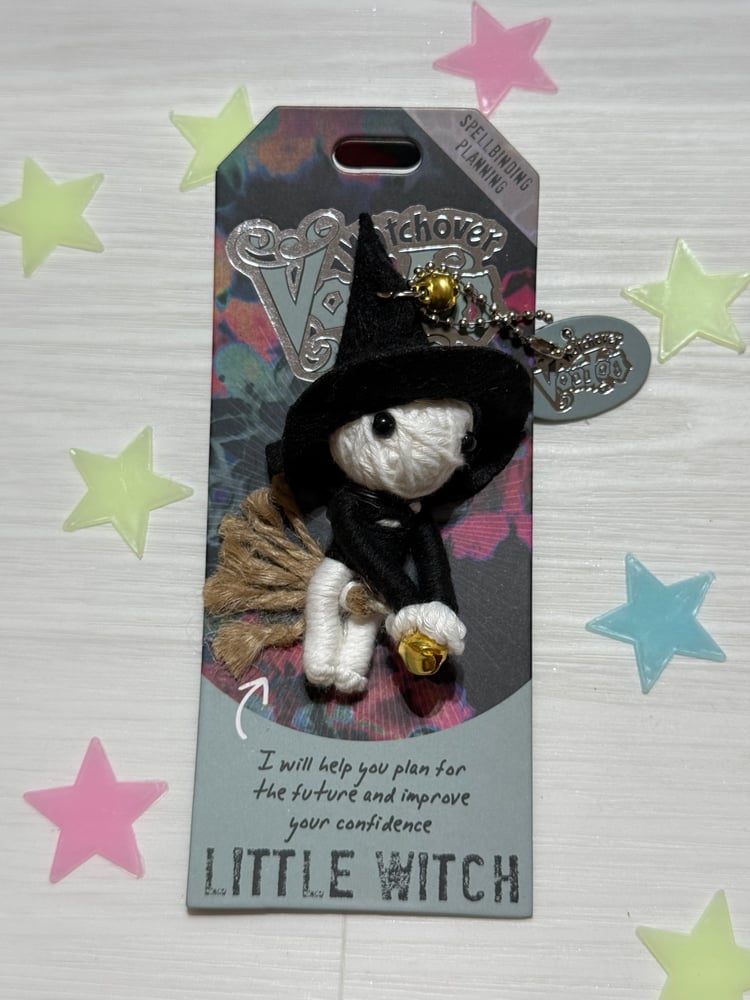 دمية واتش أوفر فودو - الساحرة الصغيرة || WATCHOVER VOODOO - Little Witch
