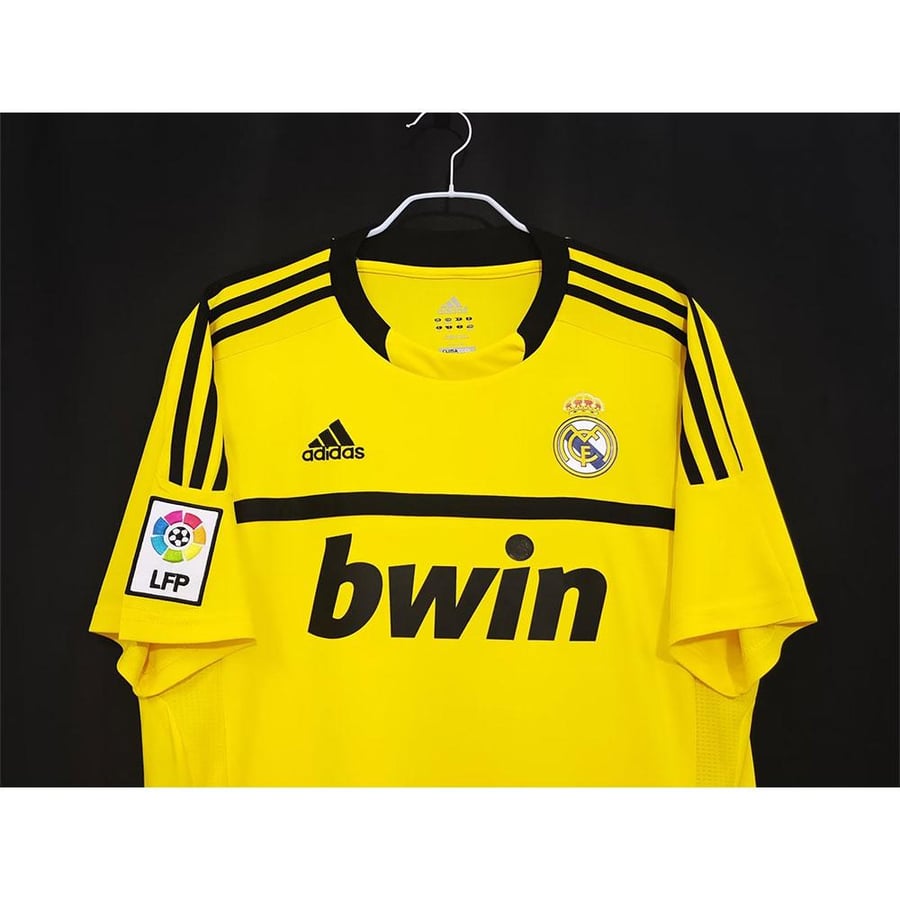 تيشيرت كلاسيك ريال مدريد 2012