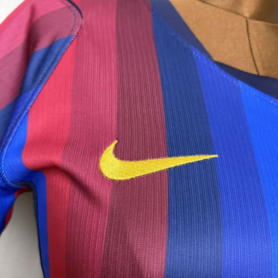 تيشيرت برشلونه نسائي 27\26