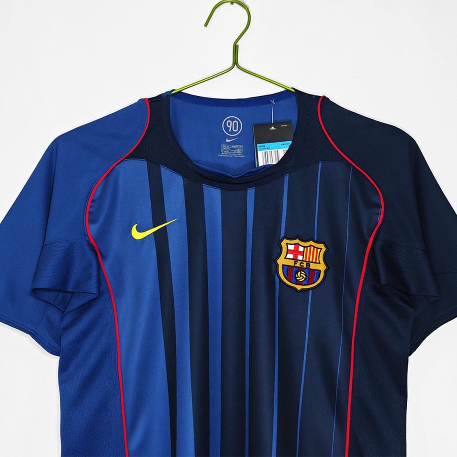 تيشيرت كلاسيك برشلونه 2005