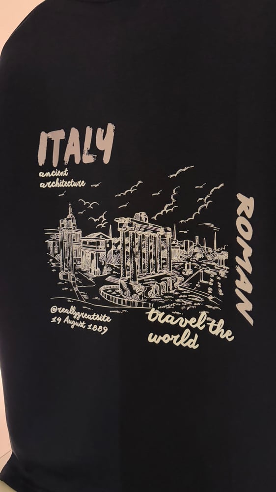 تيشرت كحلي -Italy