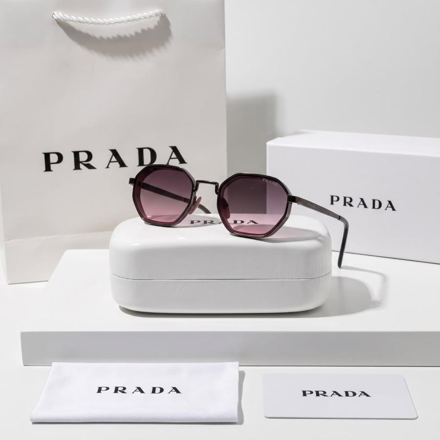 نظارة شمسية prada