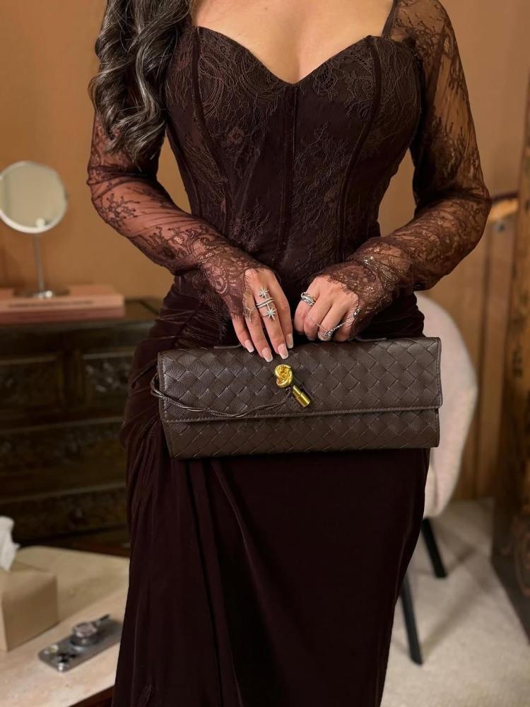 فستان سهرة بني دانتيل مخملي انيق