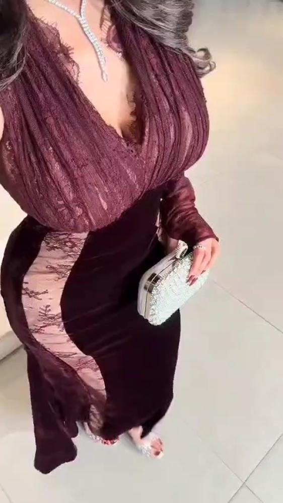 فستان عودي مخملي دانتيل فخم