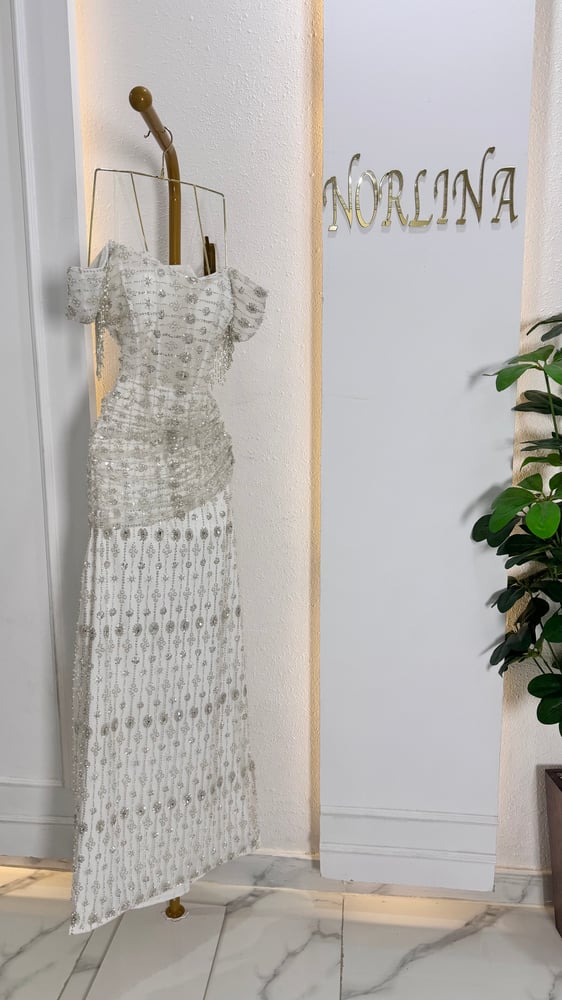 فستان اوف شولدر مطرز بالكامل luxury off shoulder gown style