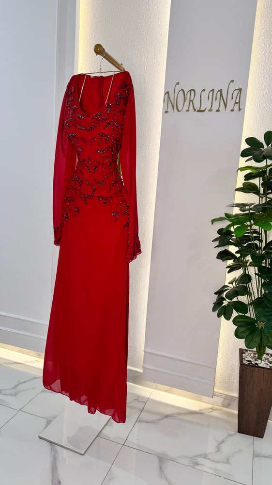 فستان احمر شيفون Red Chiffon Dress اطلالة انيقة وجذابة لحفلات المساء و