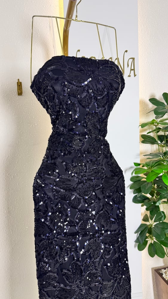 فستان حفلات مطرز Black Embroidery Gown جودة عالية وتصميم عصري مم