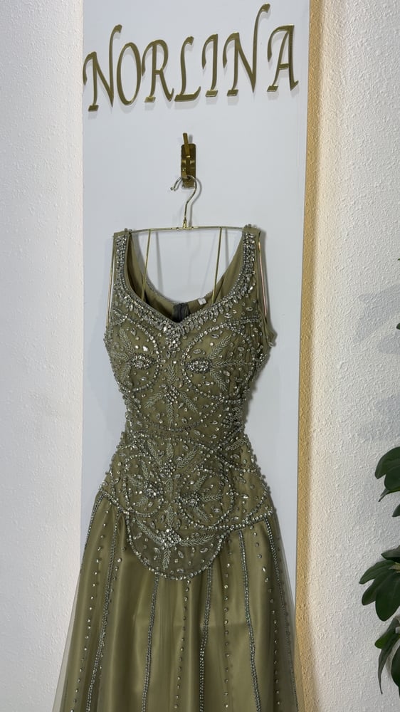 ستان سهرة فاخر Luxury Crystal Evening Dress Three Colors Collectio