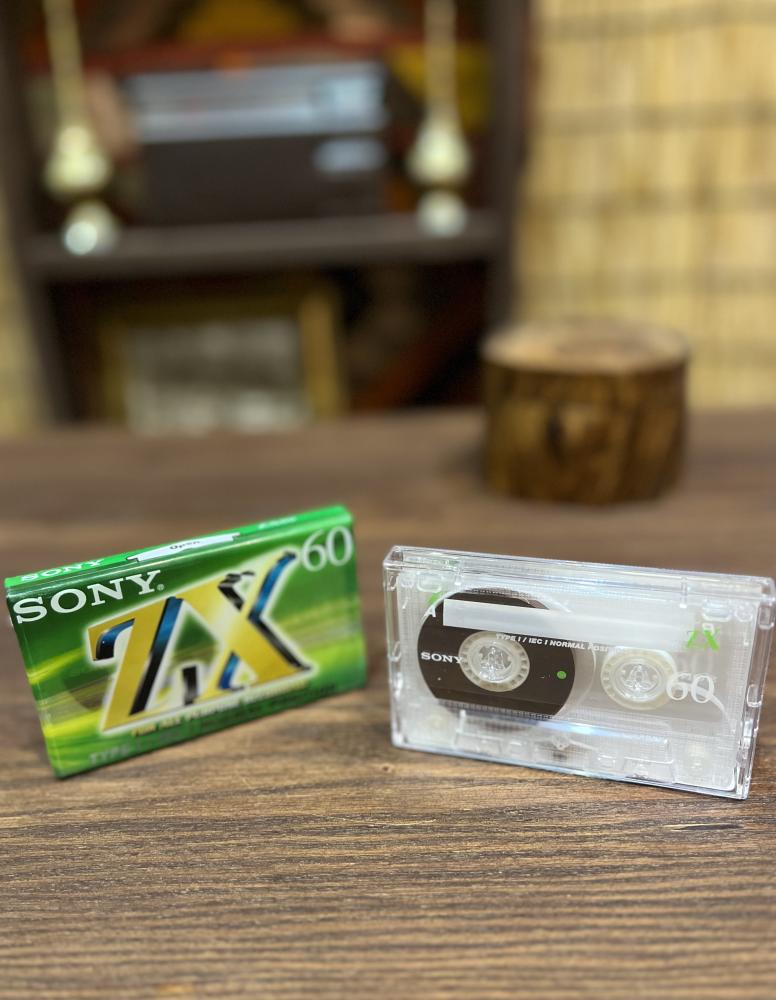 شريط كاسيت من إنتاج شركة Sony، من نوع ZX60 قديم مخزن تخزين ممتاز بختم المصنع
